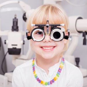 Gyermekkortól fontos a szemészeti szűrés